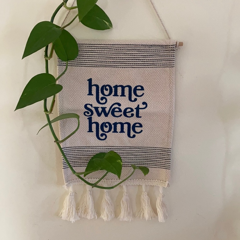 Home Sweet Home - Hanging Canvas Banner
